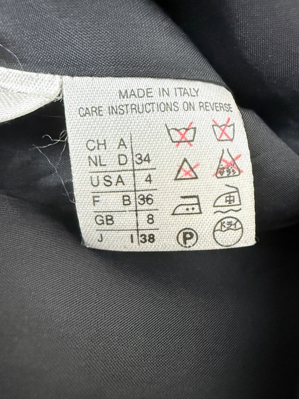 MaxMara Black Linen Cropped Collarless Single-Button Blazer 4 - Picture 6 of 10